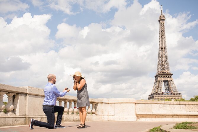 1-hour Photoshoot at the Eiffel Tower Trocadero Paris - Weather, construction, and how to avoid stress