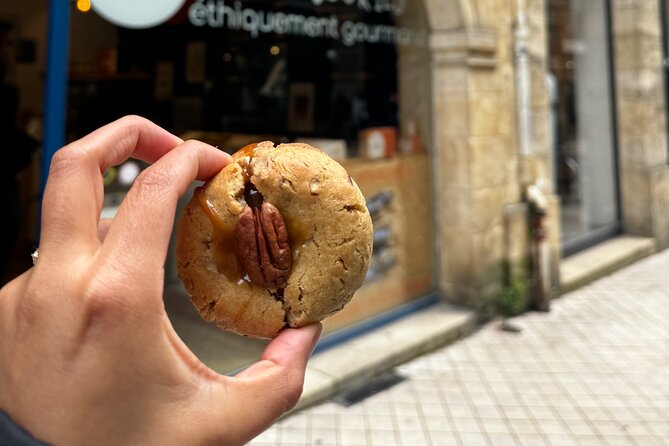 #1 Montmartre Pastries & Chocolate Food Tour with 6+ Tastings - Why this Montmartre sweets tour feels better than a random dessert run