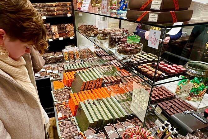#1 Paris Chocolate and Pastry Food Tasting Tour - Latin Quarter stops: pastry shops plus big landmarks like Notre Dame and the Pantheon