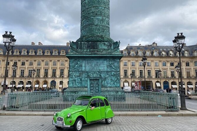 2 Hour Private Guided 2CV or Traction Tour Experience in Paris - Le Marais: narrow lanes, old buildings, and stylish edges