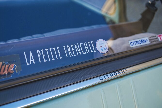 2H Discovery Tour of Paris in 2CV CITROEN - Seine crossings and the grand boulevards near Concorde