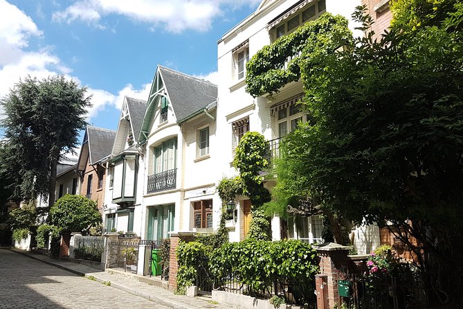 4-hour private tour Montmartre & Marais - Moulin Rouge: Famous, Quick, and Expect Extra Cost