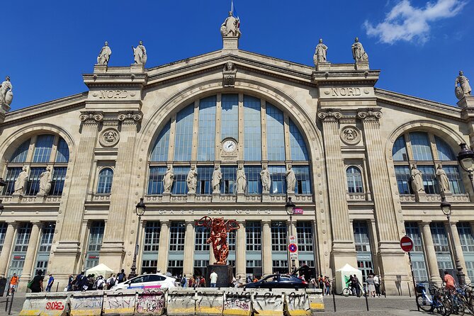 4 hours Paris Private Tour with hotel pickup & drop - Hôtel de Ville and Paris City Council power stop