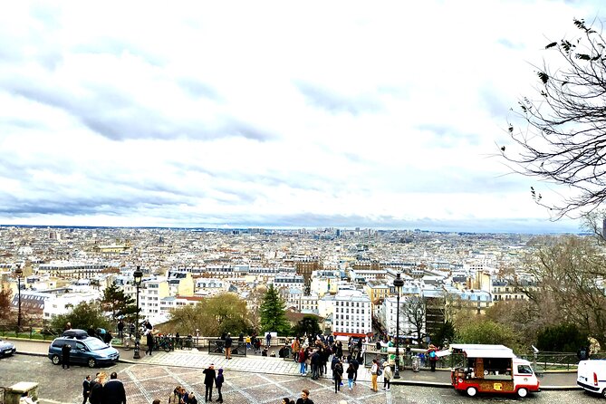 5 Hour Walking Tour in Paris with Licensed Guide - Montmartre hilltop start: Sacré-Cœur and the old streets you’ll remember