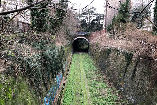 A Self-Guided Audio Tour Around Parc Montsouris - What to look for: mosaics, small plazas, and the “water theme” in the city