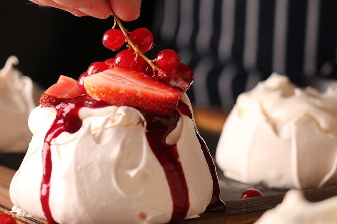 All about meringue: a pastry & culinary arts workshop in Paris - A 3:00 pm pastry workshop that turns meringue into a story