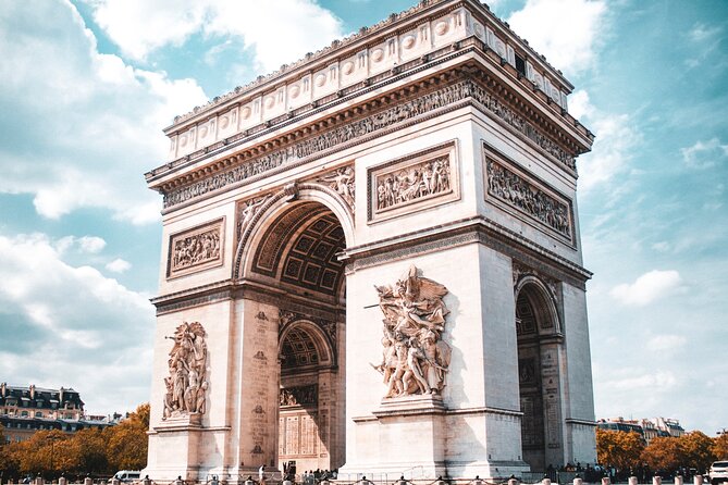 Arc de Triomphe + Rooftop Access Tickets - Getting in: the underground walkway from the Champs-Élysées