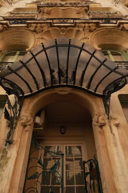Art nouveau Paris tour - The Eiffel Tower Link: How Art Nouveau Thinking Reached Beyond Facades