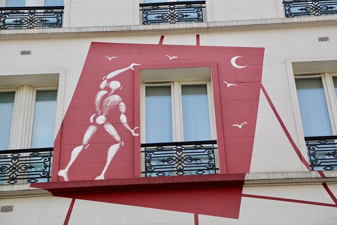 Artists in Montparnasse, smartphone audioguided tour - Surrealism’s birthplace and why galleries shifted from Montmartre