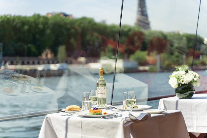 Bateaux Mouches Lunch Cruise on the Seine River in Paris - A quick win for first-time Paris landmark views