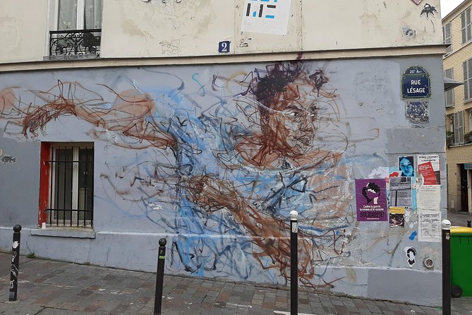 Belleville Street Art Tour with an Artist - Stop 1 in Belleville: Panoramas, Back Streets, and the Local Art Scene
