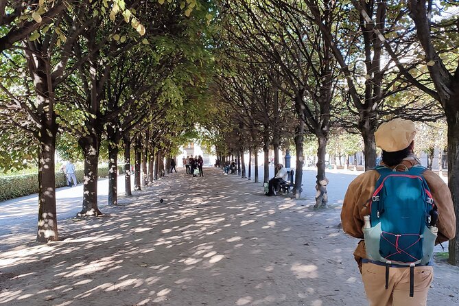 Best Bits of Paris: 40 Favorites Small-Group Walking & Metro Tour - Eiffel Tower Photos at Trocadéro: How the Finish Feels