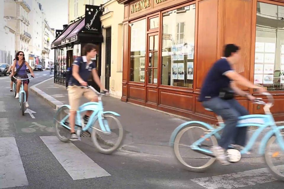 Best of Paris Bike Tour - Eiffel Tower Stop: The Photo Everyone Understands