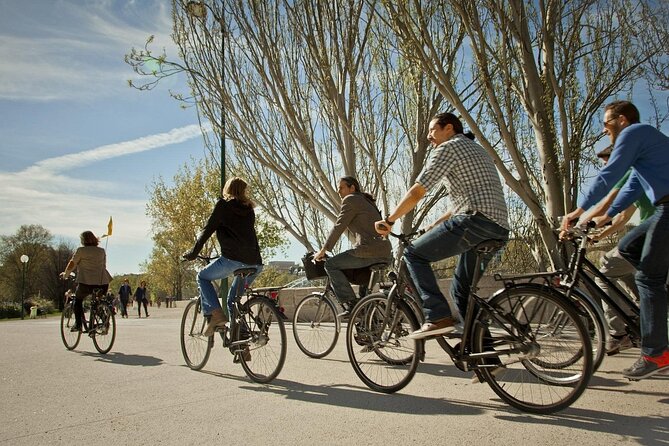 Best of Paris by Bike with a Local - The Meeting Point and How the Tour Starts