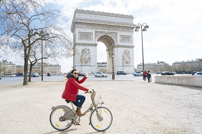 Best of Paris by Bike with a Local - Group Size and Guide Style: Why Idris Helps You Enjoy It