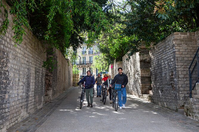 Best of Paris Small Group E-bike Guided tour (w/ optional Cruise) - Place de la Concorde and Place Vendôme: Squares Built for Pageants
