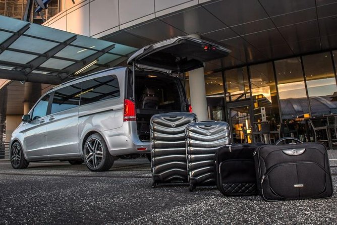 Best Private Airports Transfers - Luxury Minivan Service - Key highlights