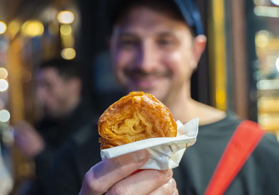 Boho Nights in Paris: A Magical Evening Tour - Starting at the Pantheon: getting oriented fast