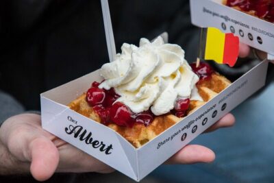 Bruges Guided Day Tour from Paris with Canal Cruise - Bruges Old Town: Guided Orientation Plus Free Time That Lets You Breathe