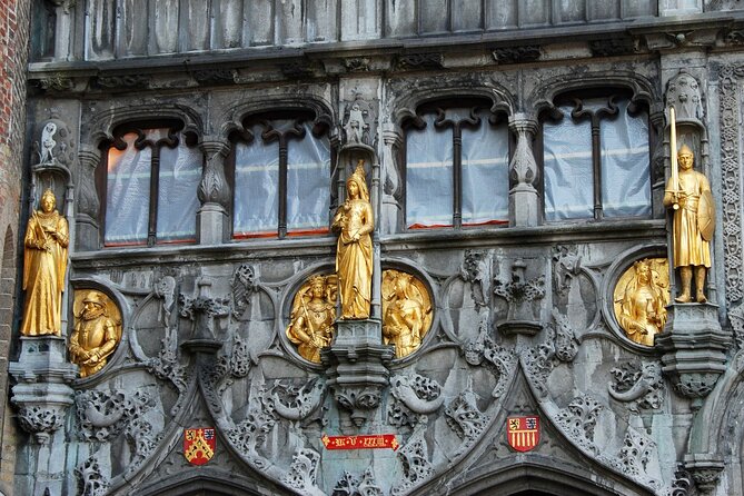 Bruges Highlights, Boat, Beer, Chocolate Day trip from Paris - Canal boat ride with audio guidance: medieval Bruges from the water