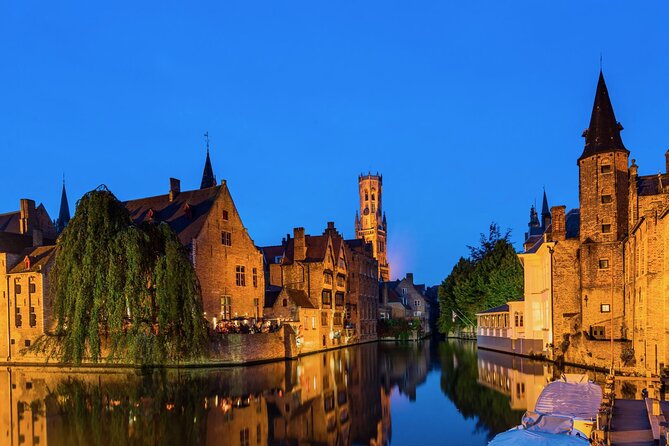 Bruges Small-group Full-day trip by Minivan from Paris - Comfort and reliability: what you’ll notice most on the road