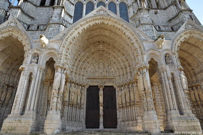 Cathedral Of Chartres - Private Trip - Navigating entrances and construction like a pro