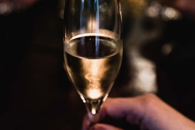 Champagne Tasting in Paris - Finding the Wine Bar and Getting Settled in the 1st Arrondissement