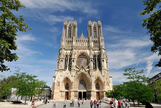 Champagne Tour from Paris by minivan with Reims Cellars & Champagne Tasting - How Much Champagne Do You Actually Taste?