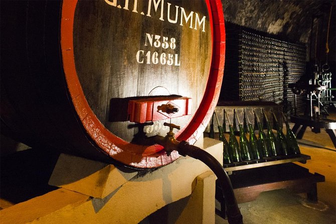 Champagne Tour from Paris by minivan with Reims Cellars & Champagne Tasting - Guide Energy: The Difference Between a Trip and a Story