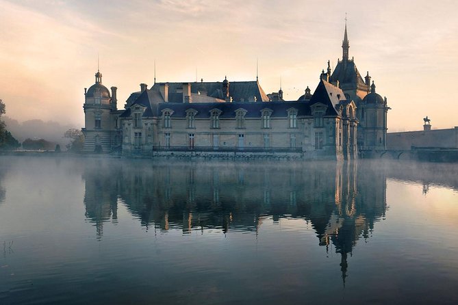 Chantilly Tour: Great Stables and Renaissance Meal from Paris - Live Horse Show: The Fun Part, with a Small Seat Warning