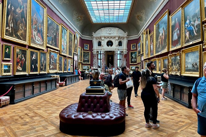 Chantilly Tour: Great Stables and Renaissance Meal from Paris - Guides, Audio, and the Human Touch That Makes It Worth the Price