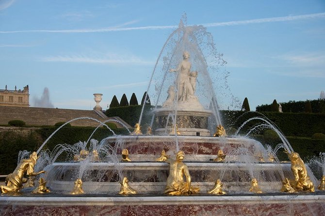 Chartres and Versailles Private Full-day tour - Beyond the Cathedral: Old Town Details Worth Slowing Down For