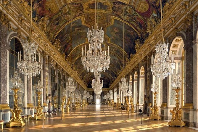 Chartres and Versailles Private Full-day tour - Versailles Palace: Skip the Lines, Then Learn the Story