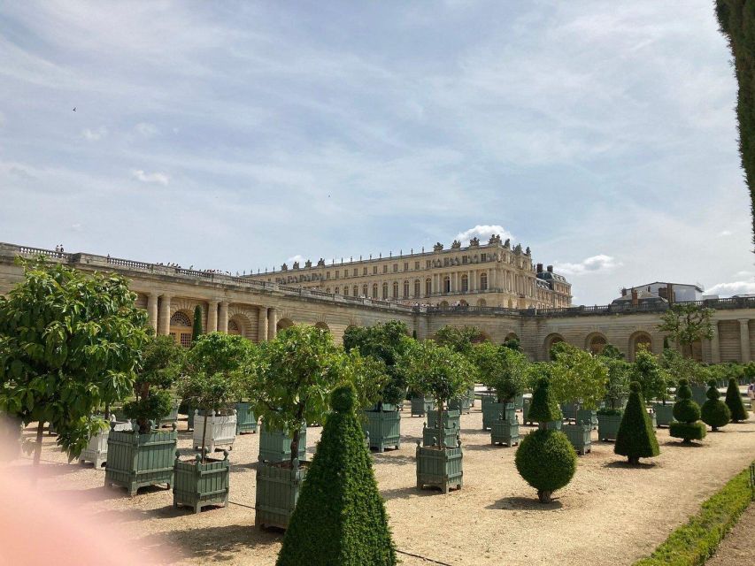 Chateau de Fontainebleau & Chateau de Versailles - Château de Fontainebleau: Kings’ Rooms and Napoleon’s Throne