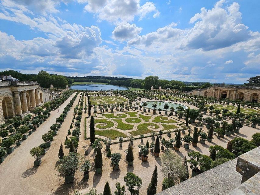 Chateau de Fontainebleau & Chateau de Versailles - Versailles Gardens and Trianon: Bosquets, Sculptures, and the Orangerie