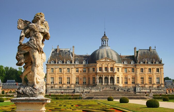 Chateau of Fontainebleau and Vaux le Vicomte 9-Hour Private Tour - Key things to know before you go