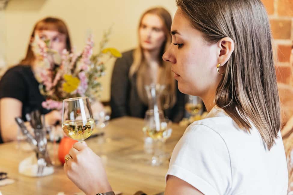 Cheese & Wine Tasting in Montmartre with Local Cheesemonger - How Pairing Works: From First Bite to Better Ordering in Paris