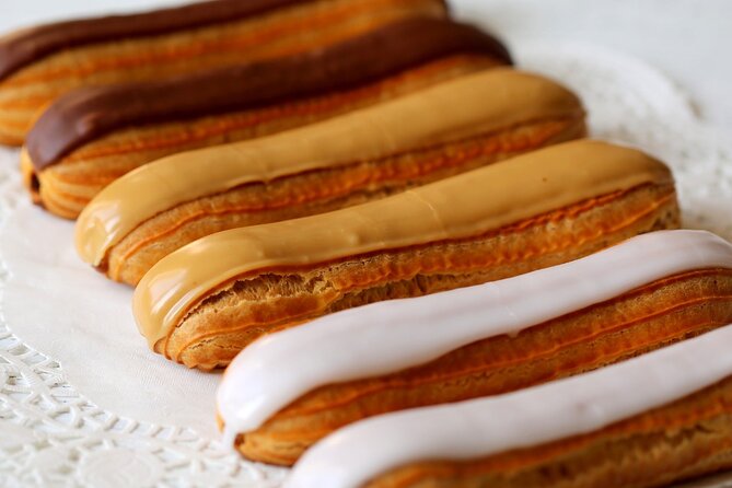 Chocolate and Pastry Walking Tour in Montmartre, Paris - Montmartre on foot: what this chocolate-and-pastry route delivers