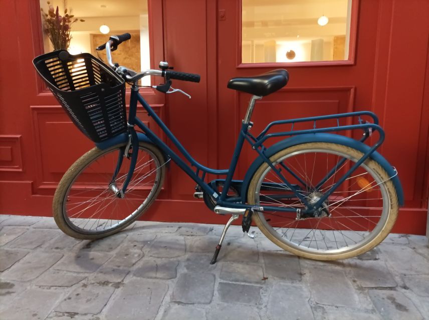 City bike rental in Paris (8h) - Paris’s 700+ km of bike paths: your route advantage