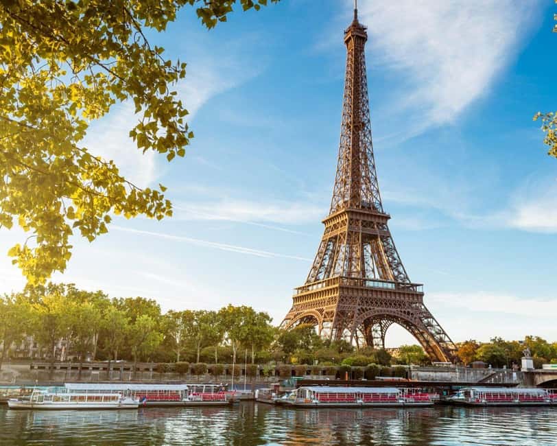 Classical and Monumental Paris Tour along the Seine River - Pont Alexandre III: the ostentatious bridge made for photos