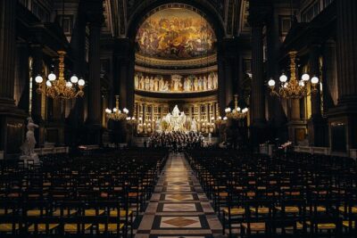 Classical Music Concert Ticket at the Madeleine Church - Hélios orchestra and the music style you can expect