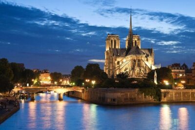 Croisière " Bistrot " sur la Seine de 2 heures - A 2-hour Seine cruise built for views (not waiting)