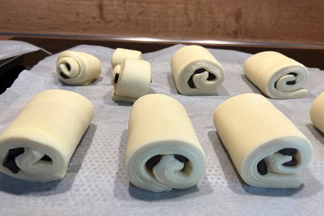 Croissants and pains au chocolat with a pastry chef in Paris - Who this class fits best (and who should skip)