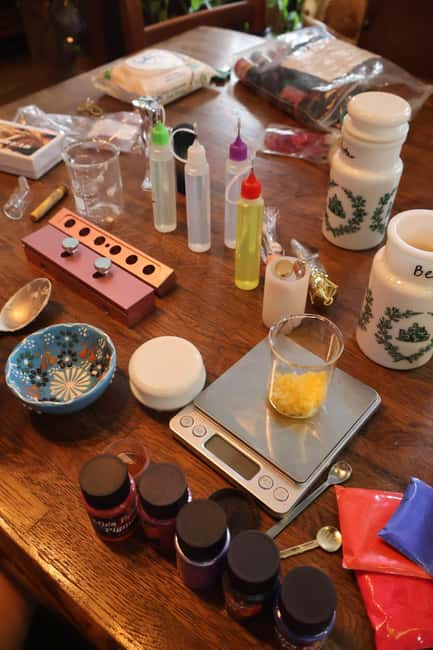Customised lipstick workshop - Paris 1er - Before you go: time, group size, and what you’ll actually produce