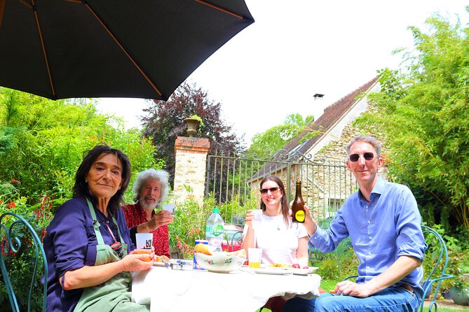 Day Trip from Paris - French Food Experience in a Country House - Bamboo garden, river paths, and medieval ruins