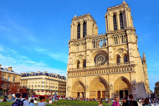 Departure Transfer: Paris Hotels to Paris Train Stations by Van - Price and value for a short Paris station transfer