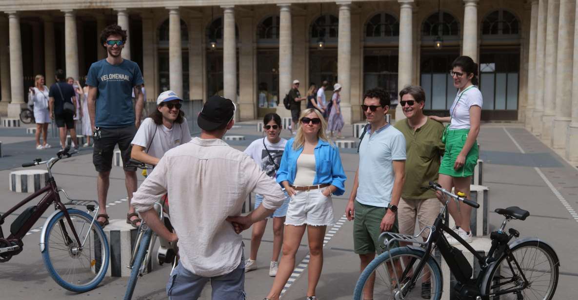 Discover Paris by bike - Place du Châtelet: finishing with street-level context