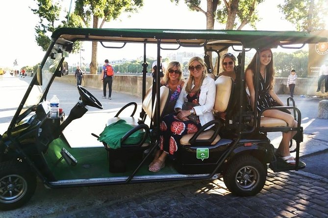 Discover Paris in electric golf carts - What makes the driver-guide experience work (and what to ask for)