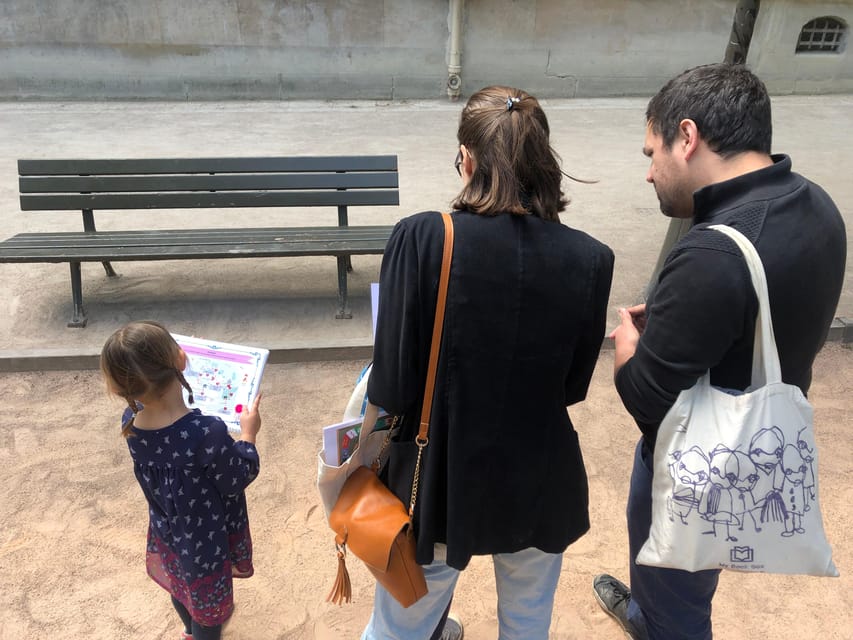 Discover the Marais (:) An Outdoor Detective Adventure - Starting at Métro Saint-Paul and getting your roadbook