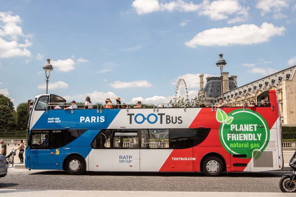 Disneyland Paris: Bus Sightseeing Tour in Paris - Hotel pickup from Disneyland Paris: simple, but be early